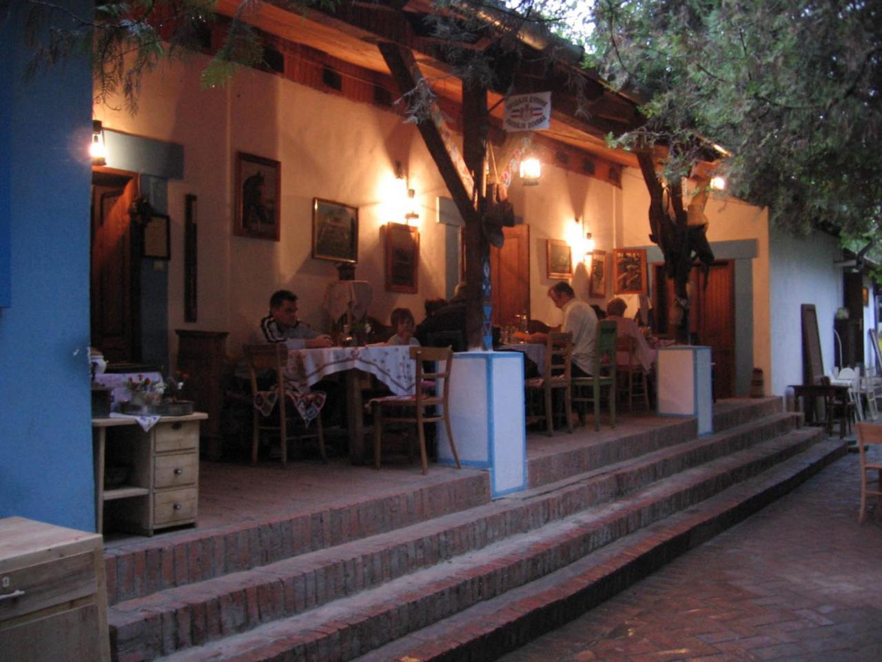 Salas 137 Hotel Cenej Luaran gambar